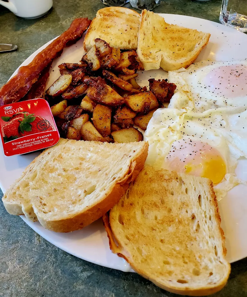 Filipino Canadian comfort food at Couple Chef Winnipeg